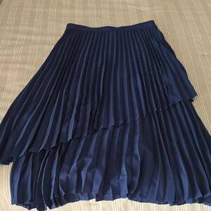 French Connection Asymmetrical Navy Pleated Skirt, Sz 10 NWT